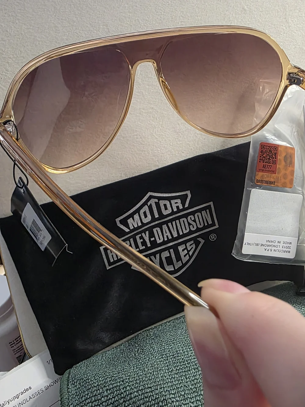 Harley‑Davidson Aviator Pilot Sunglasses HD5059S 45F Gold With Pouch – BNWT$160